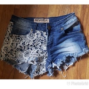 Super cute lacey shorts/ 0-1